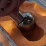 Gastronomie : la glace maison, elle a tout bon
          Pour se faire plaisir et se rafraîchir l'été, de plus en plus de Français optent pour les glaces faites maison, réalisées à l'aide d'appareils simples d'utilisation.